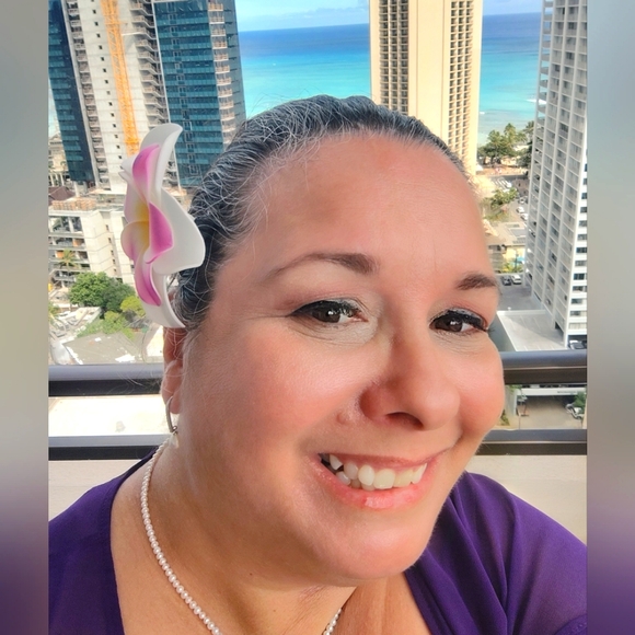 aka REAL HOUSEWIFE OF HAWAII 🌊 LIVE SHARESHOW - Picture 7 of 7